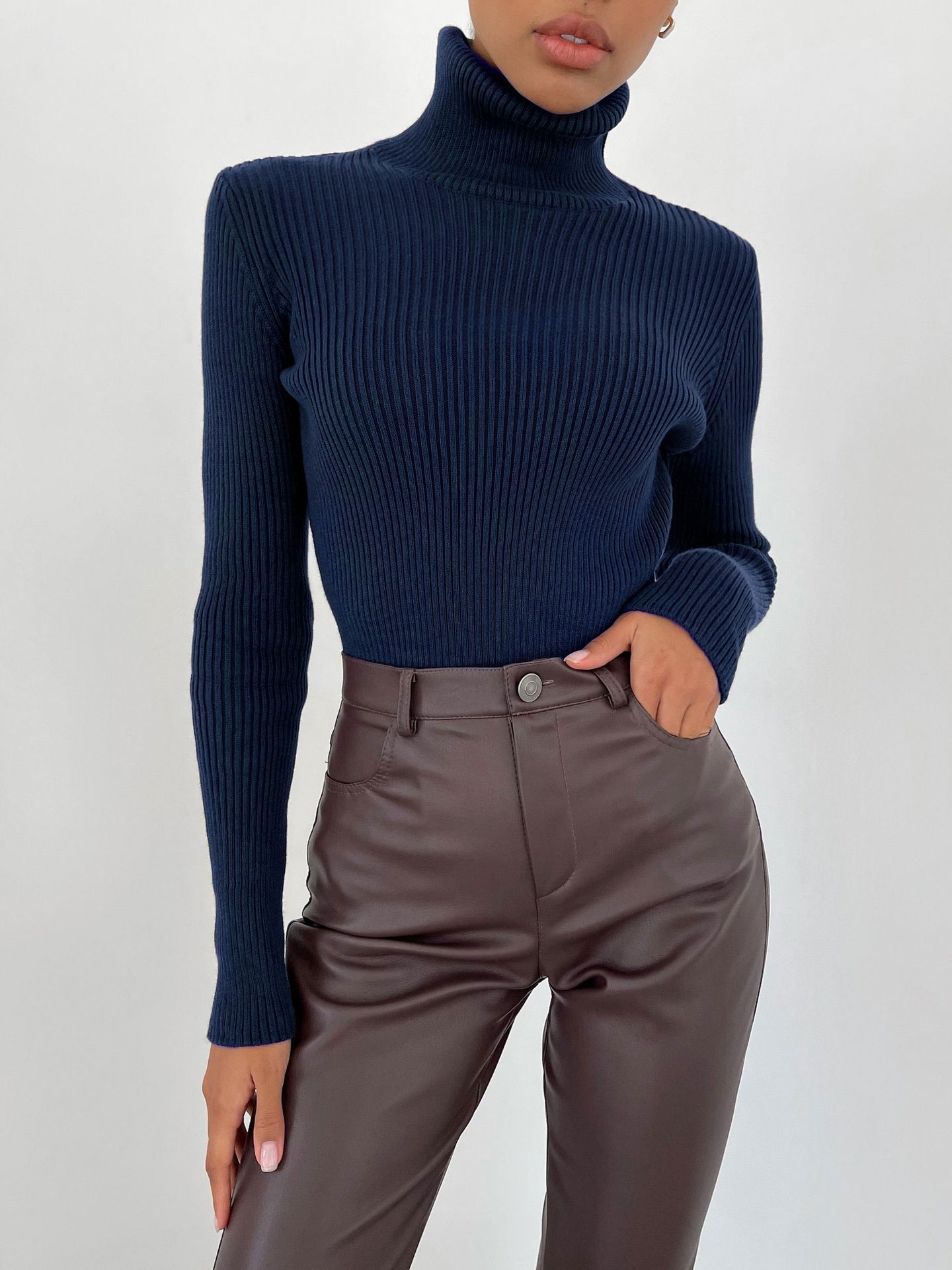 Women's Knitwear Turtleneck Pullover - Sophinity