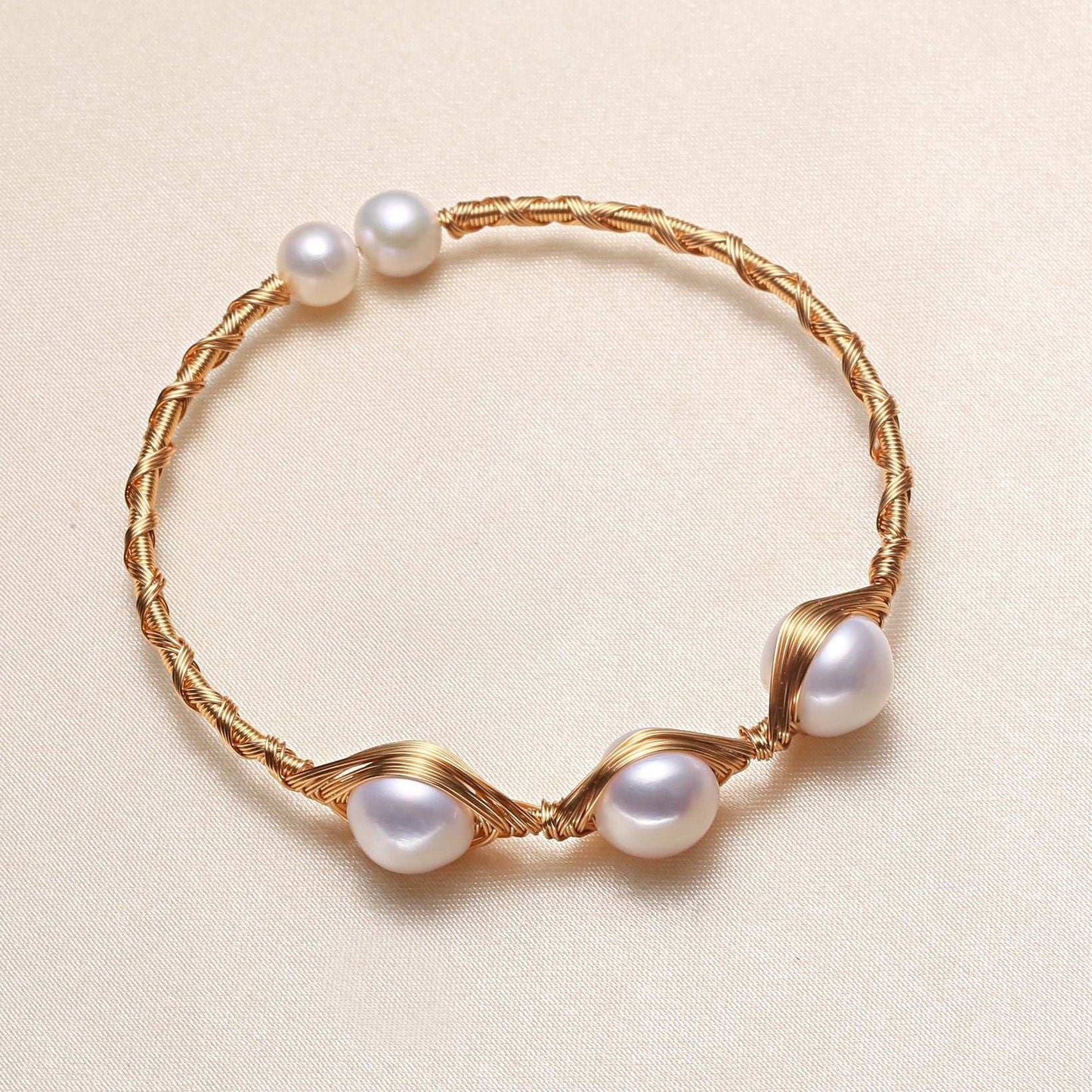 Freshwater Pearl Bracelet For Women - Sophinity