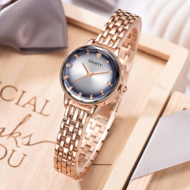 Fashionable Women Alloy Watches - Sophinity