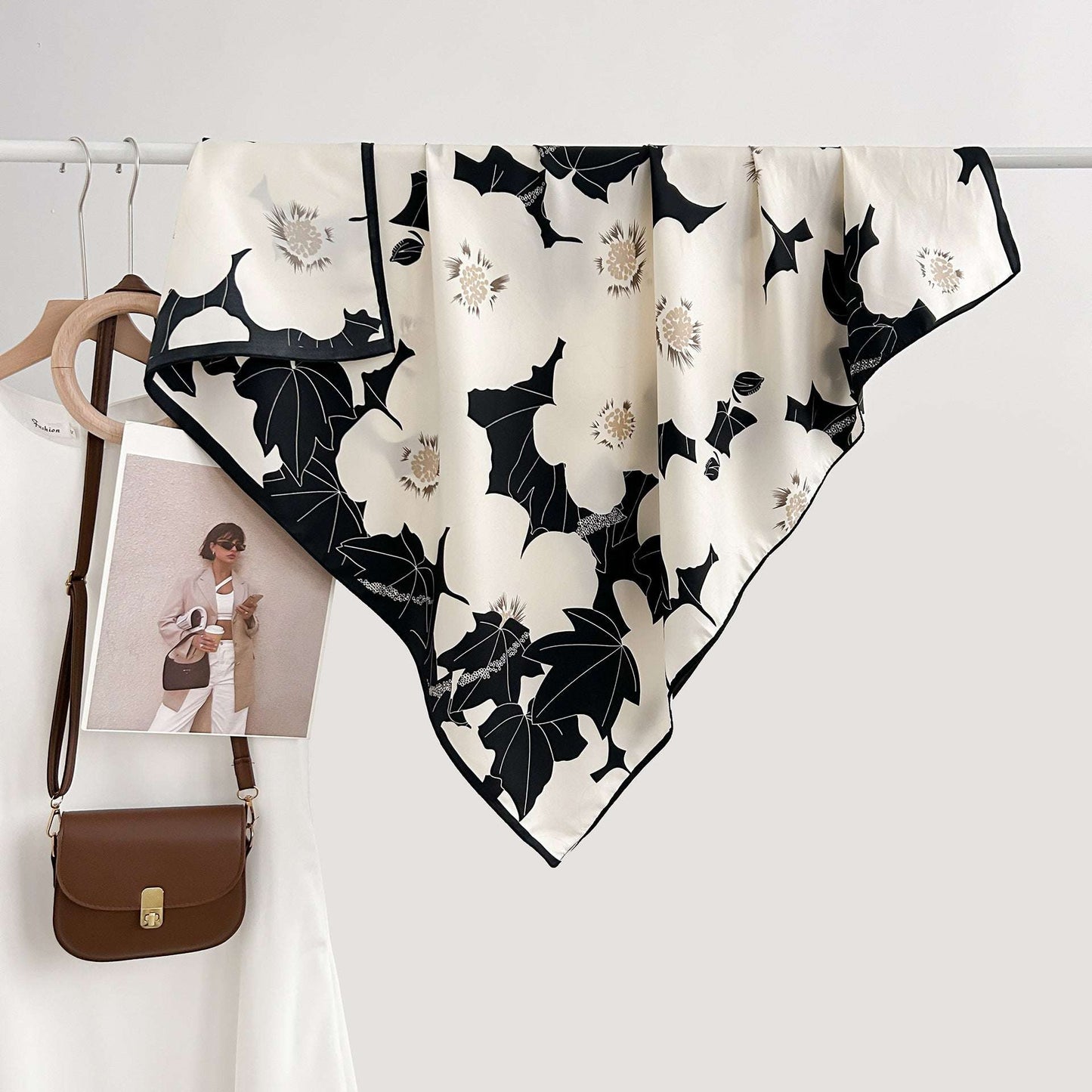Design Floral Printed Square Scarf Women's Artistic Style Retro - Sophinity