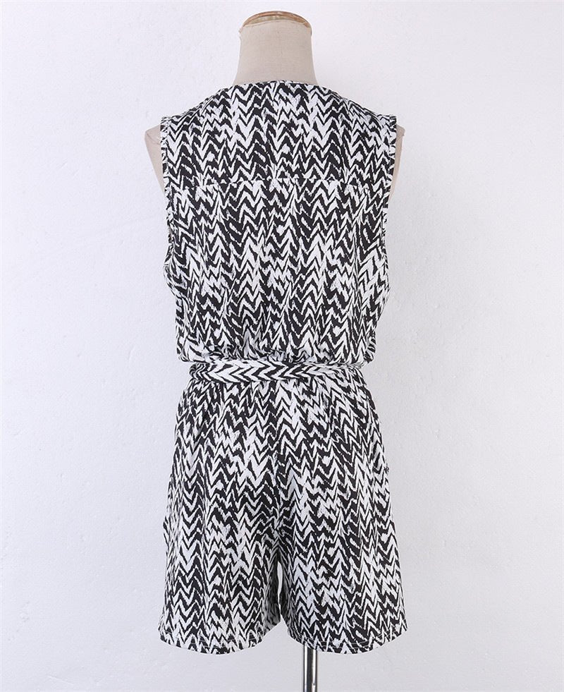 Jumpsuit suit V - neck shorts - Sophinity