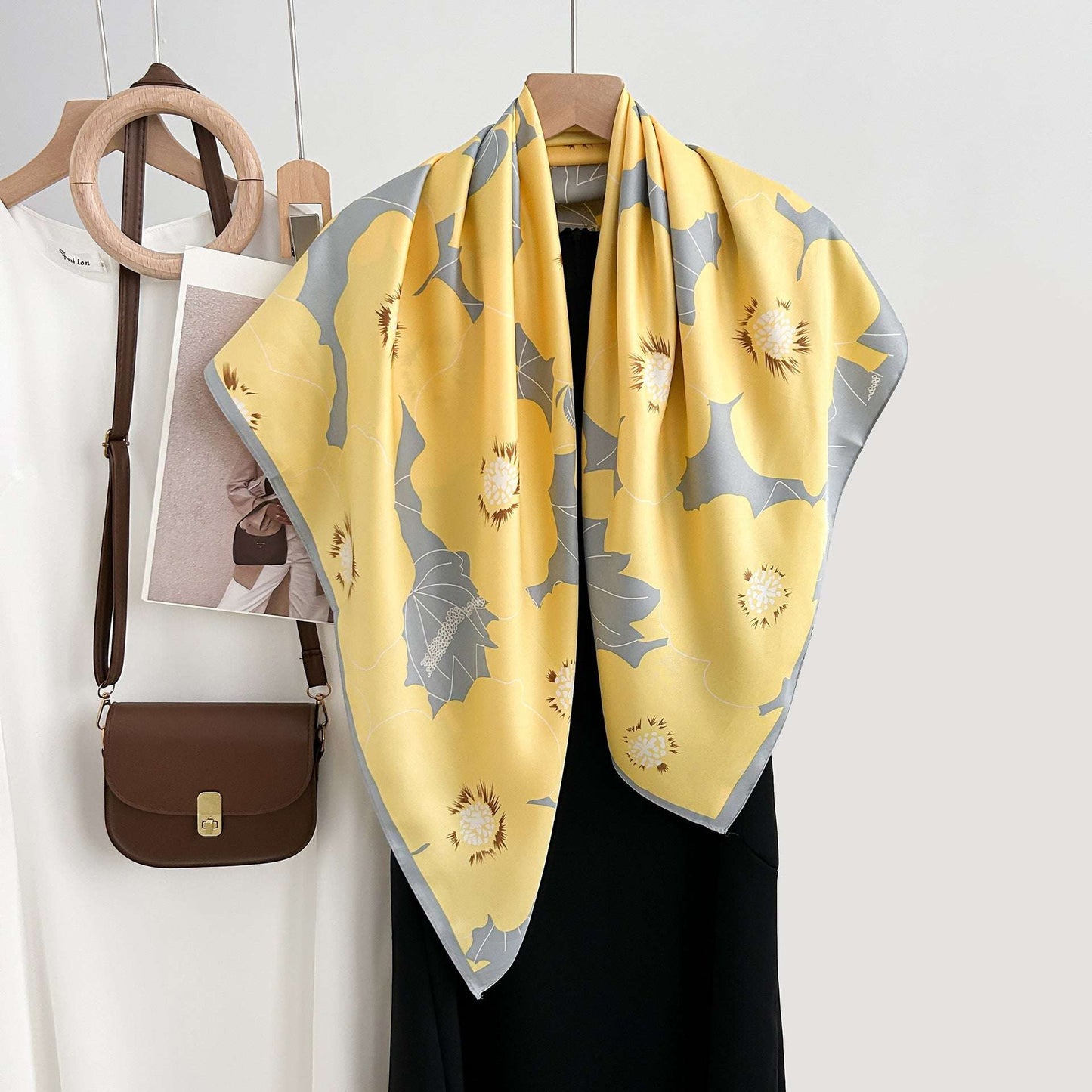 Design Floral Printed Square Scarf Women's Artistic Style Retro - Sophinity