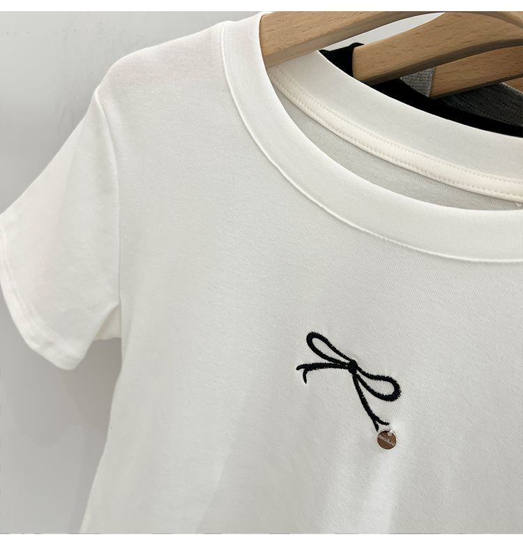 Bow Print Chic Chic Cropped Top - Sophinity