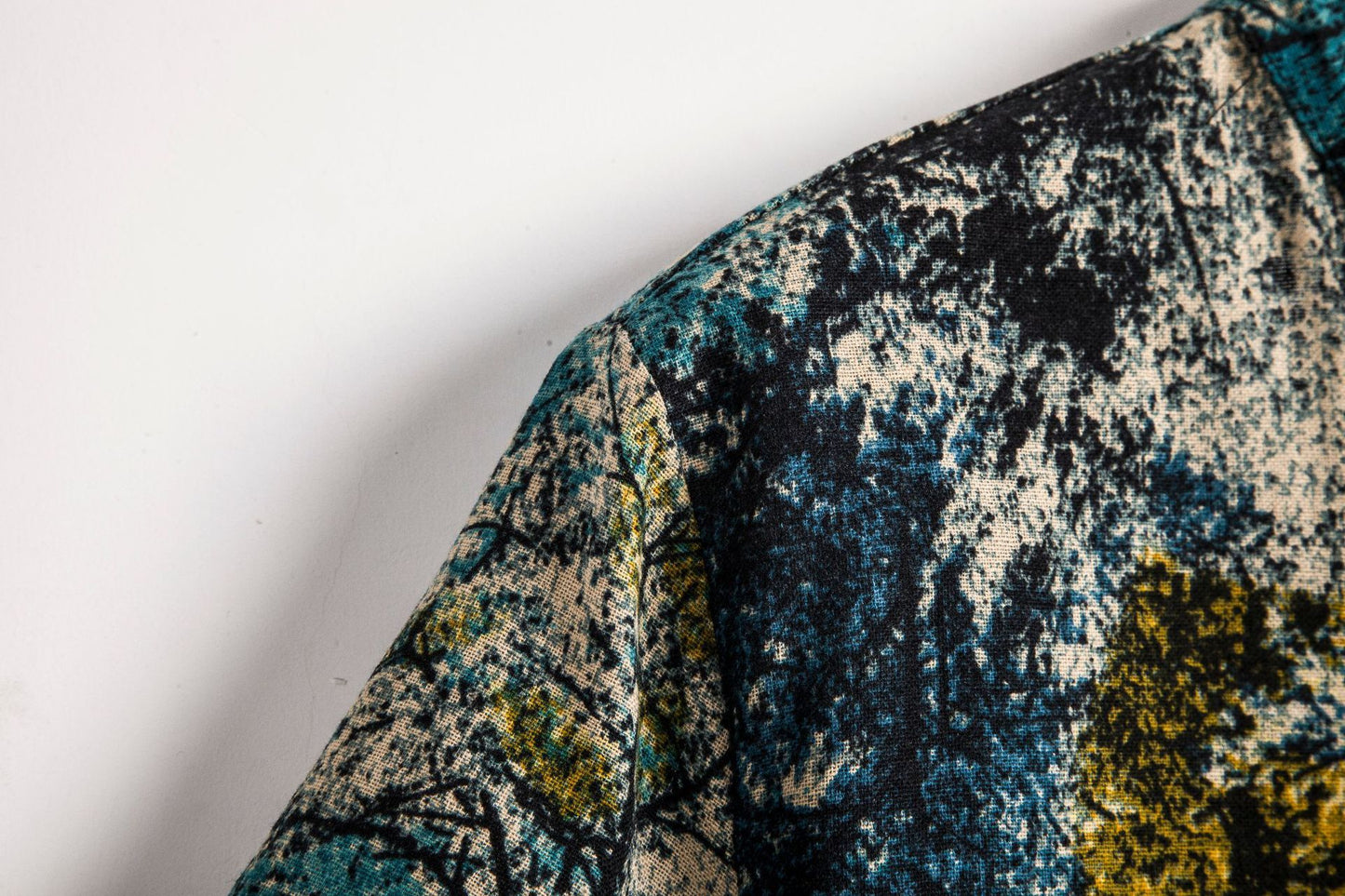 Men's Floral Short Sleeve Shirt - Sophinity