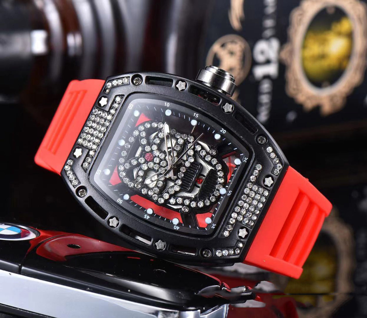 Fashion Tonneau - shaped Hollow Men's Silicone Quartz Watch - Sophinity