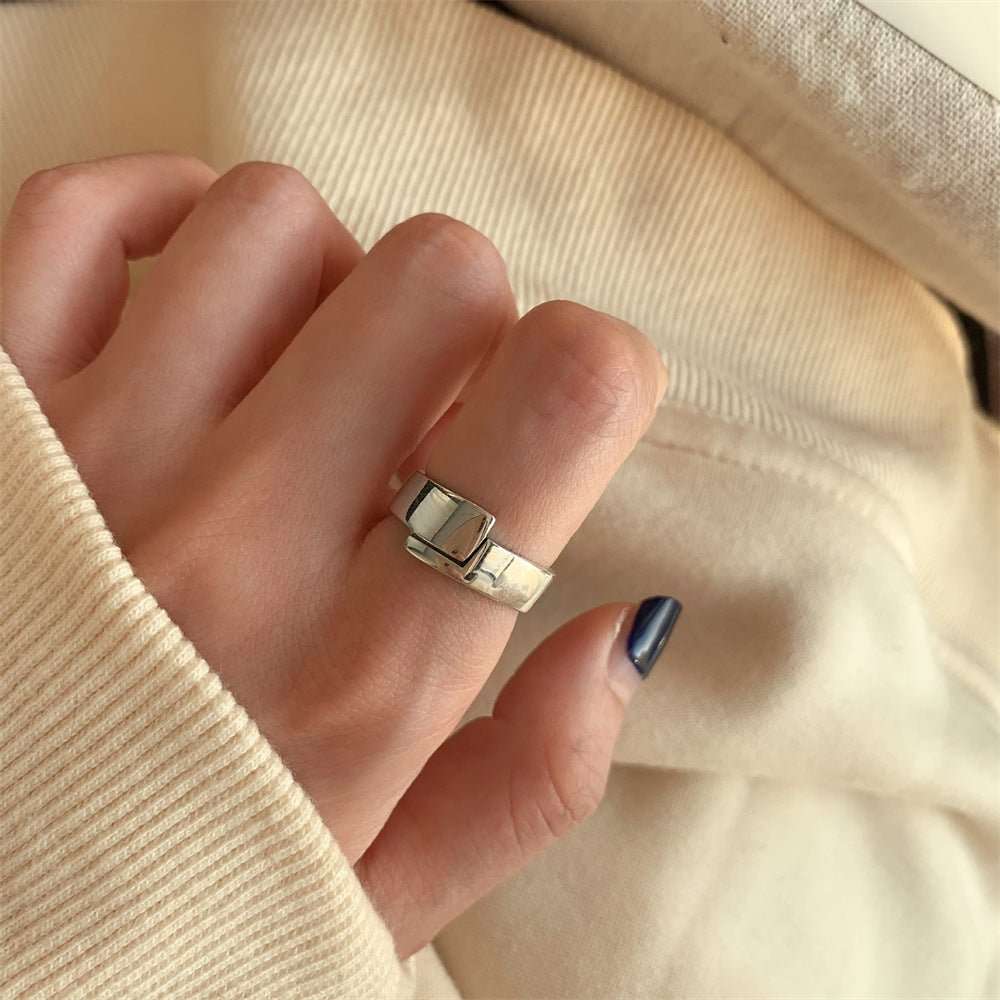 Retro S925 Sterling Silver Plain Ring For Women - Sophinity