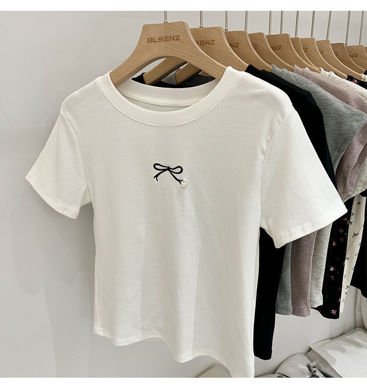 Bow Print Chic Chic Cropped Top - Sophinity