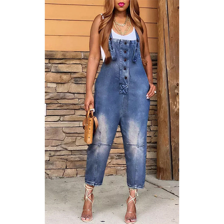 Casual fashion jeans overalls in denim with adjustable straps and front buttons for a trendy look