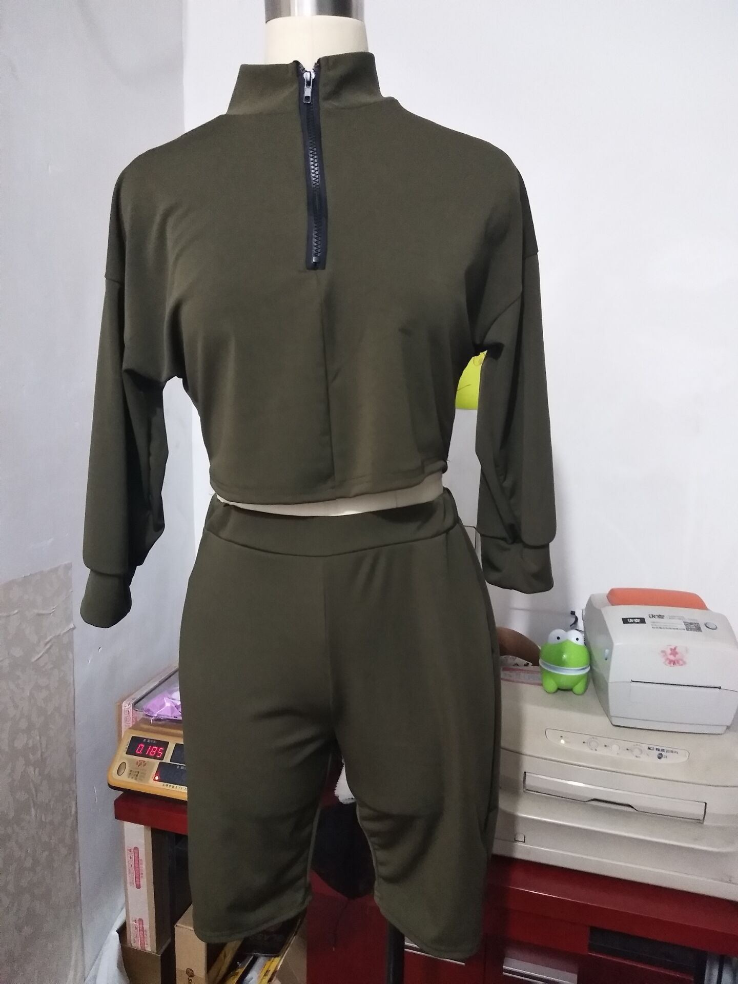 Fashion Women 2 Pieces Set Women Crop Top Hoodies Sweatshirt Tops Sweatshirt Track Pants Sweat Suits Tracksuit - Sophinity