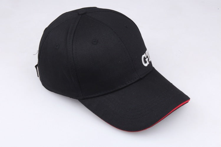 Black golf baseball hat with embroidered logo, perfect for outdoor sports and casual wear