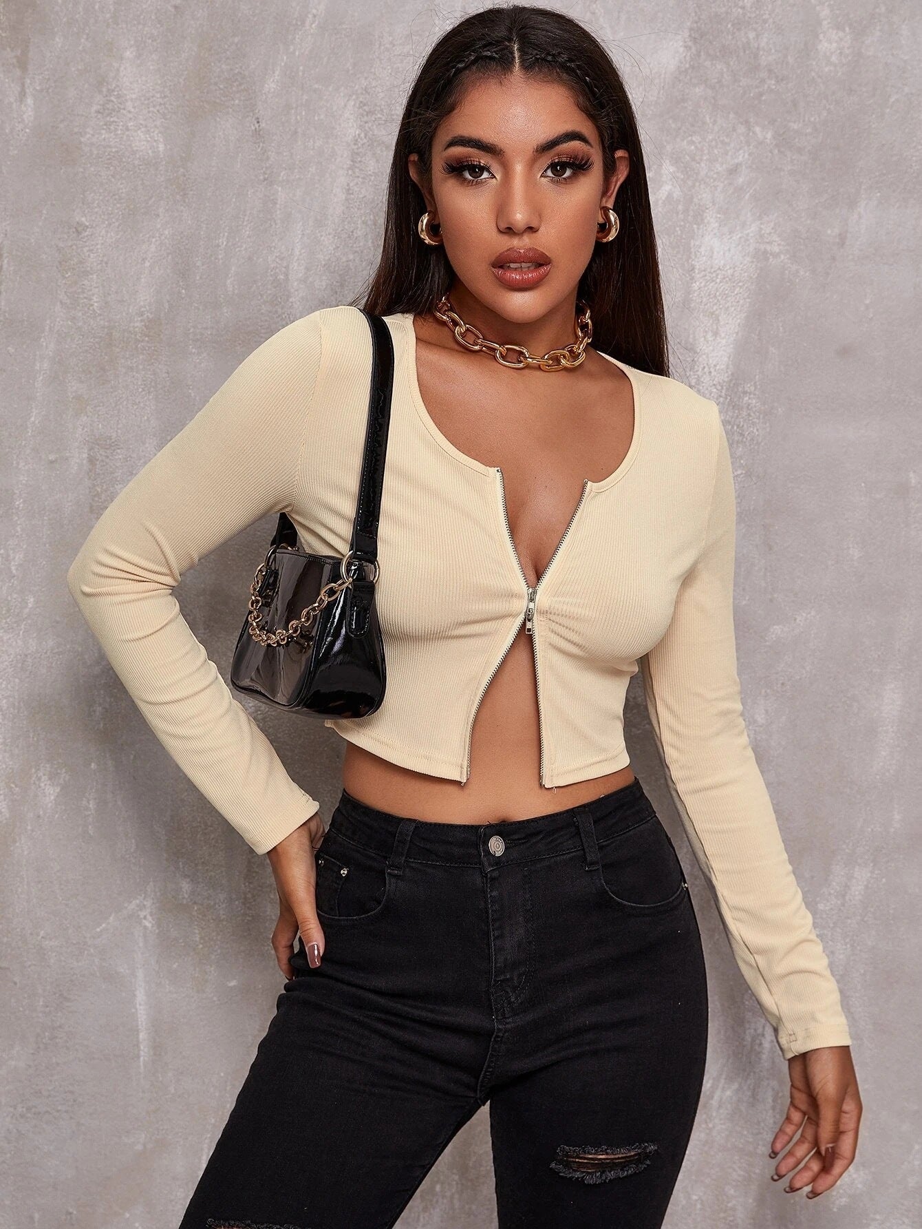 Trendy Harajuku style women's t-shirt in beige with a zip front design and long sleeves