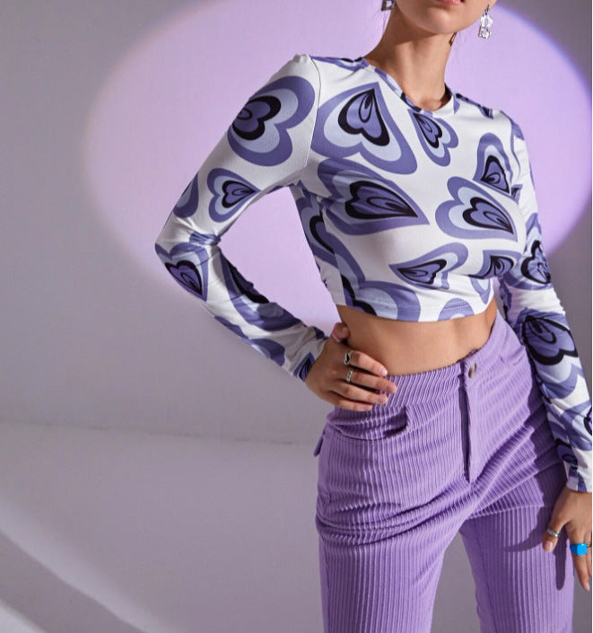 Fashionable high street shirt for women with a colorful heart print and long sleeves