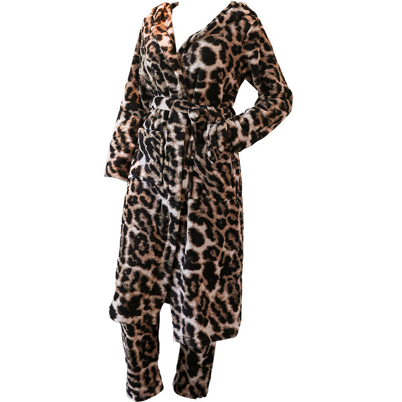 Winter Flannel Pajamas Women's Warm Thickened Robe - Sophinity