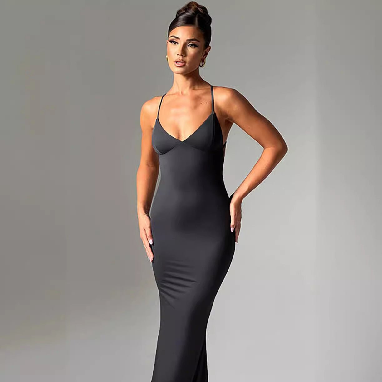 Women's Backless Cross Shoulder Strap Pleated Dress - Sophinity
