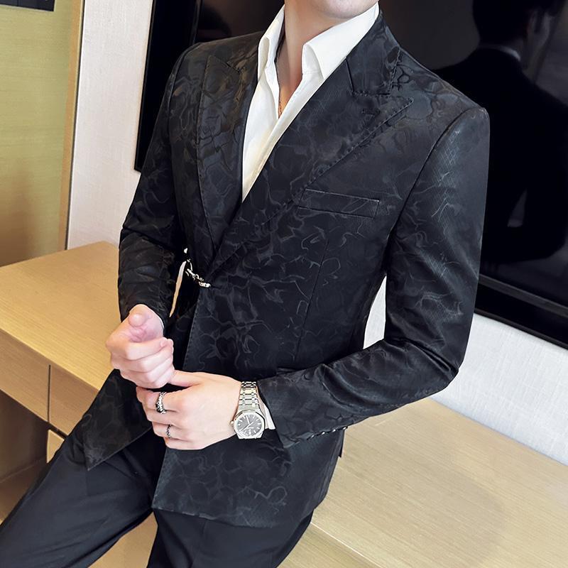 Vintage Pattern Men's Casual Suit Metal Hook Placket Closure Collar Leather Texture Suit - Sophinity